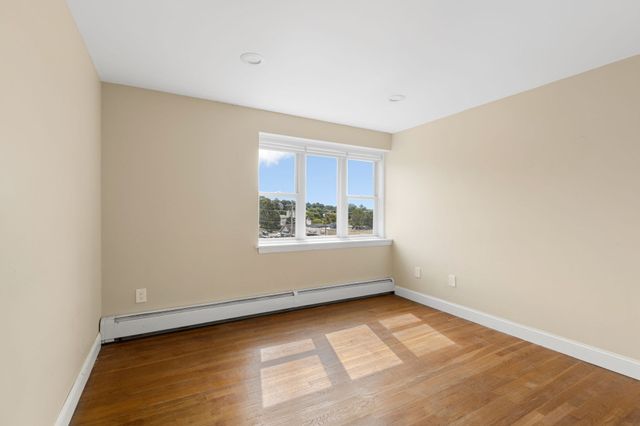 11 Dorchester St 7, Quincy, MA 02171