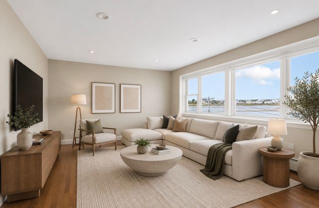 11 Dorchester St 7, Quincy, MA 02171