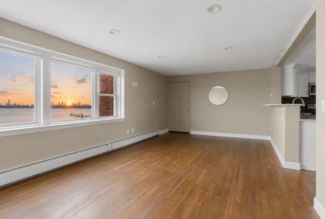 11 Dorchester St 7, Quincy, MA 02171