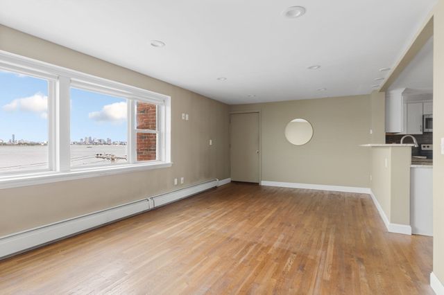 11 Dorchester St 7, Quincy, MA 02171