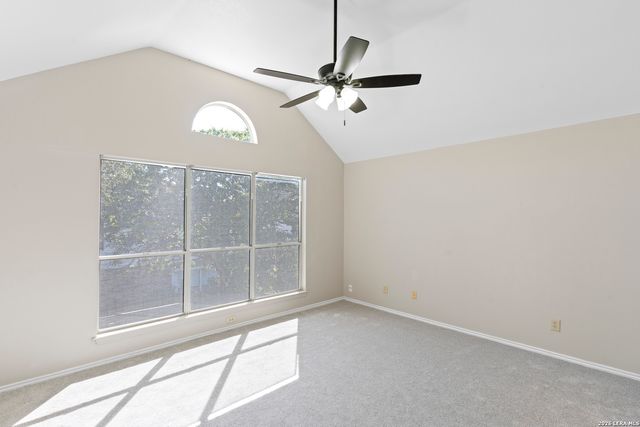 8814 Lost Arbor Cir, San Antonio, TX 78240