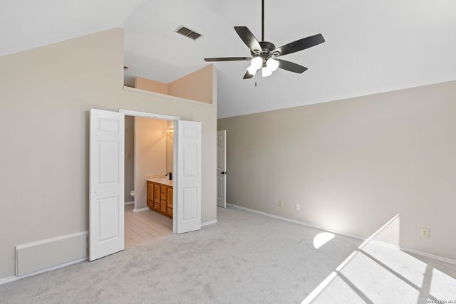 8814 Lost Arbor Cir, San Antonio, TX 78240