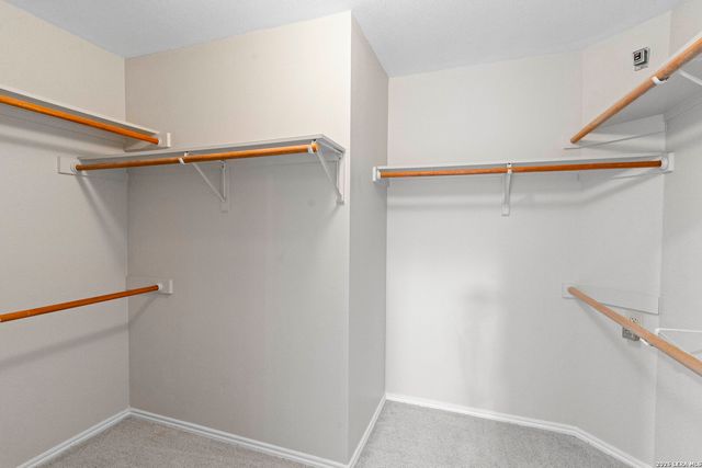 8814 Lost Arbor Cir, San Antonio, TX 78240