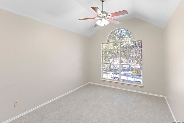 8814 Lost Arbor Cir, San Antonio, TX 78240