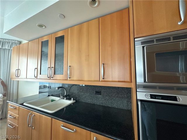2747 Paradise Road 1706, Las Vegas, NV 89109