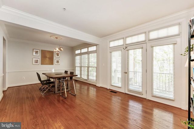 7489 CARRIAGE HILLS DR, Mclean, VA 22102