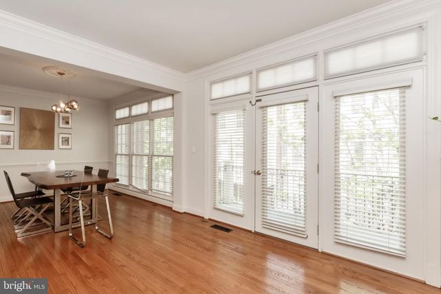 7489 CARRIAGE HILLS DR, Mclean, VA 22102