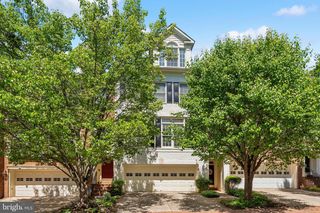 7489 CARRIAGE HILLS DR, Mclean, VA 22102
