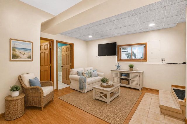 6518 Heidelberg CIRCLE, Waterford, WI 53185