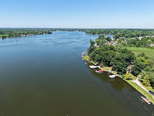 6518 Heidelberg CIRCLE, Waterford, WI 53185
