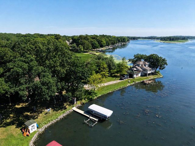 6518 Heidelberg CIRCLE, Waterford, WI 53185