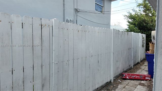 314 SW 10th Ave 1, Miami, FL 33130