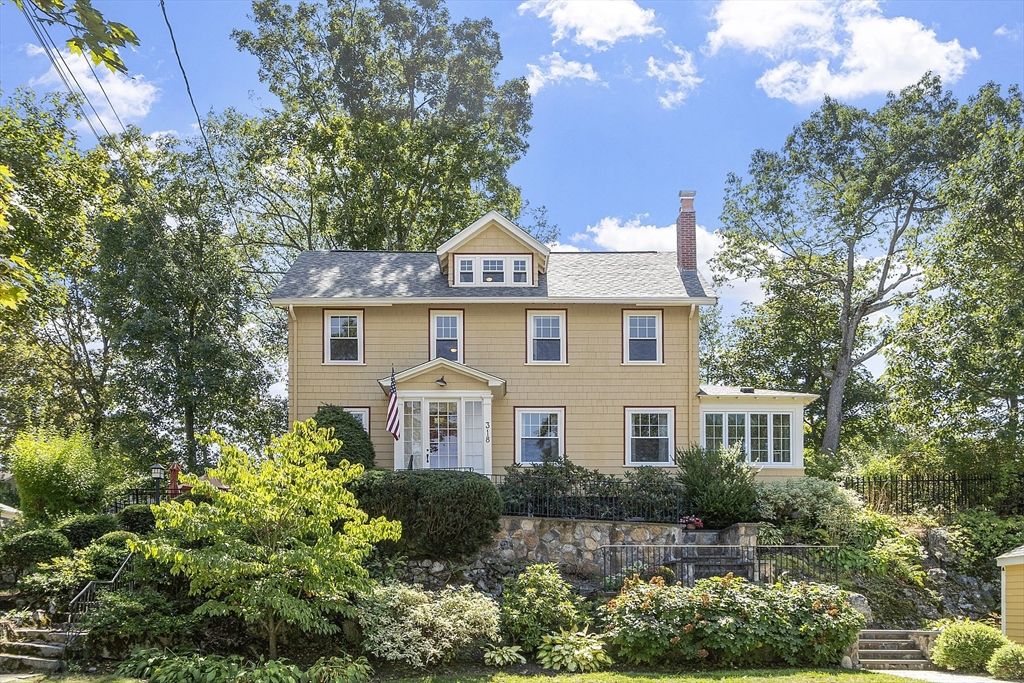 318 W Emerson St, Melrose, MA 02176