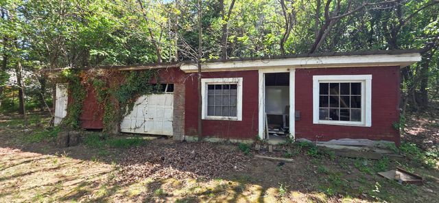 1037 Hardy RD, Vinton, VA 24179