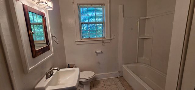 1037 Hardy RD, Vinton, VA 24179