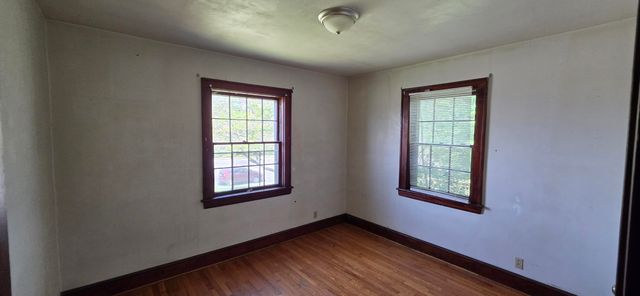 1037 Hardy RD, Vinton, VA 24179