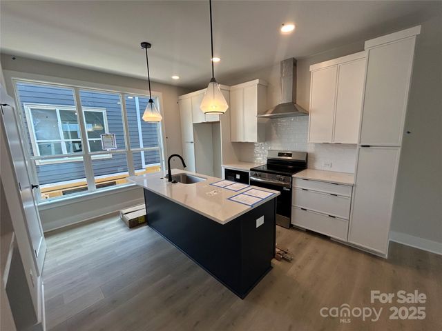 417 Devender Lane NE 4, Charlotte, NC 28217