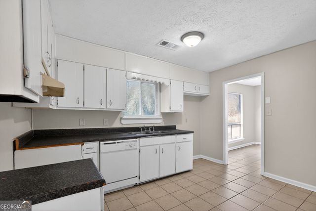 80 Triple Crown Lane, Ellenwood, GA 30294