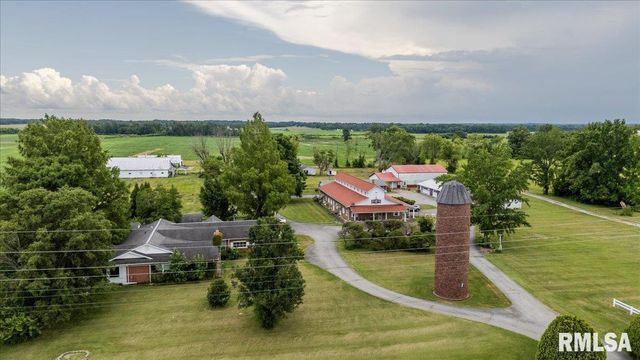 1807 E MAIN Street, Marion, IL 62959