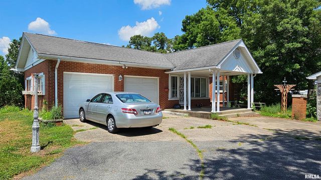 1807 E MAIN Street, Marion, IL 62959