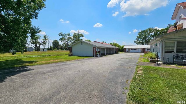 1807 E MAIN Street, Marion, IL 62959