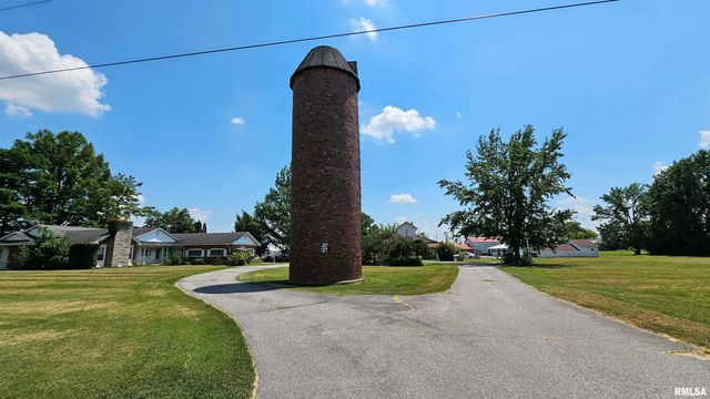 1807 E MAIN Street, Marion, IL 62959