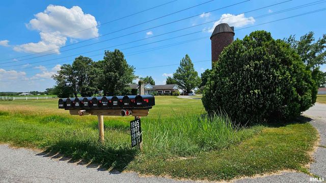 1807 E MAIN Street, Marion, IL 62959