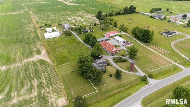 1807 E MAIN Street, Marion, IL 62959