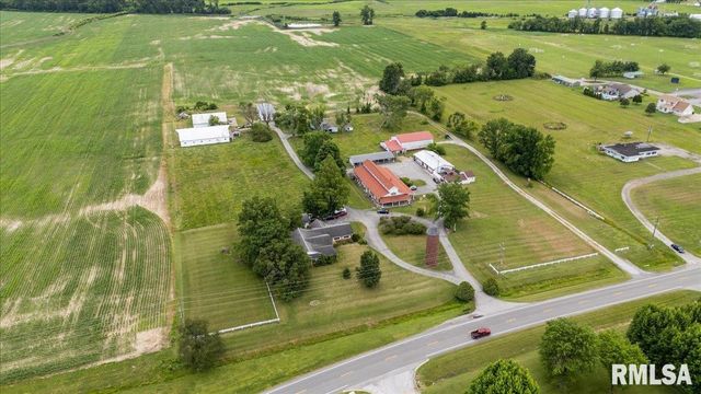 1807 E MAIN Street, Marion, IL 62959