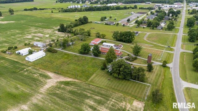 1807 E MAIN Street, Marion, IL 62959