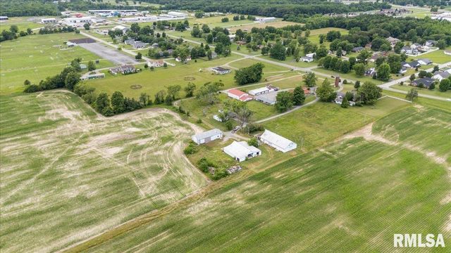 1807 E MAIN Street, Marion, IL 62959