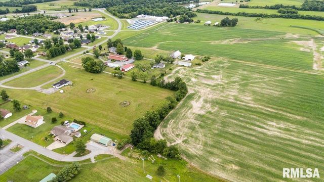 1807 E MAIN Street, Marion, IL 62959