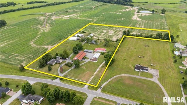 1807 E MAIN Street, Marion, IL 62959