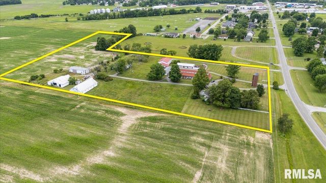 1807 E MAIN Street, Marion, IL 62959