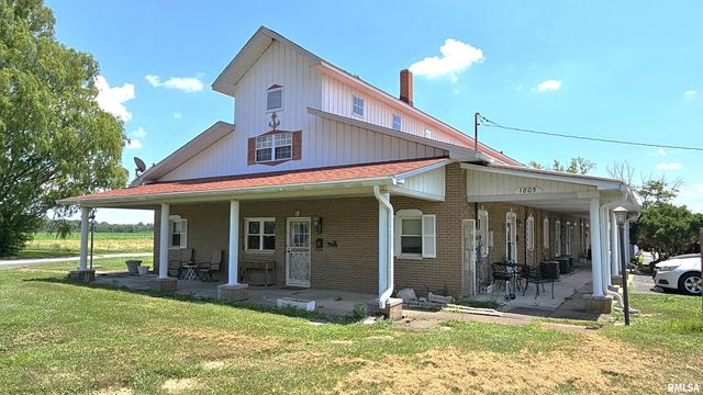 1807 E MAIN Street, Marion, IL 62959