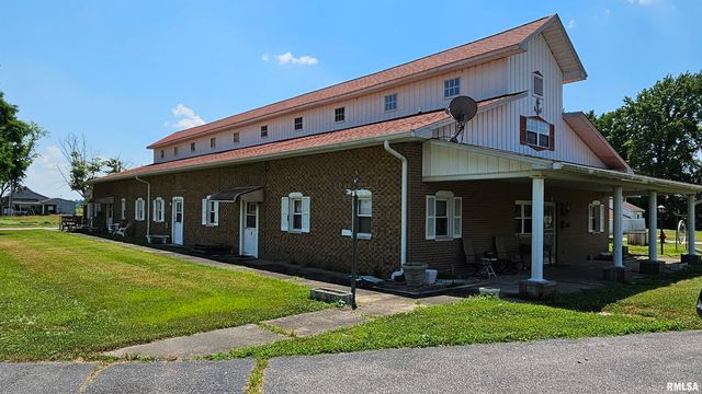 1807 E MAIN Street, Marion, IL 62959