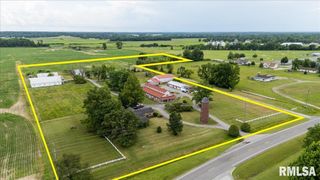 1807 E MAIN Street, Marion, IL 62959