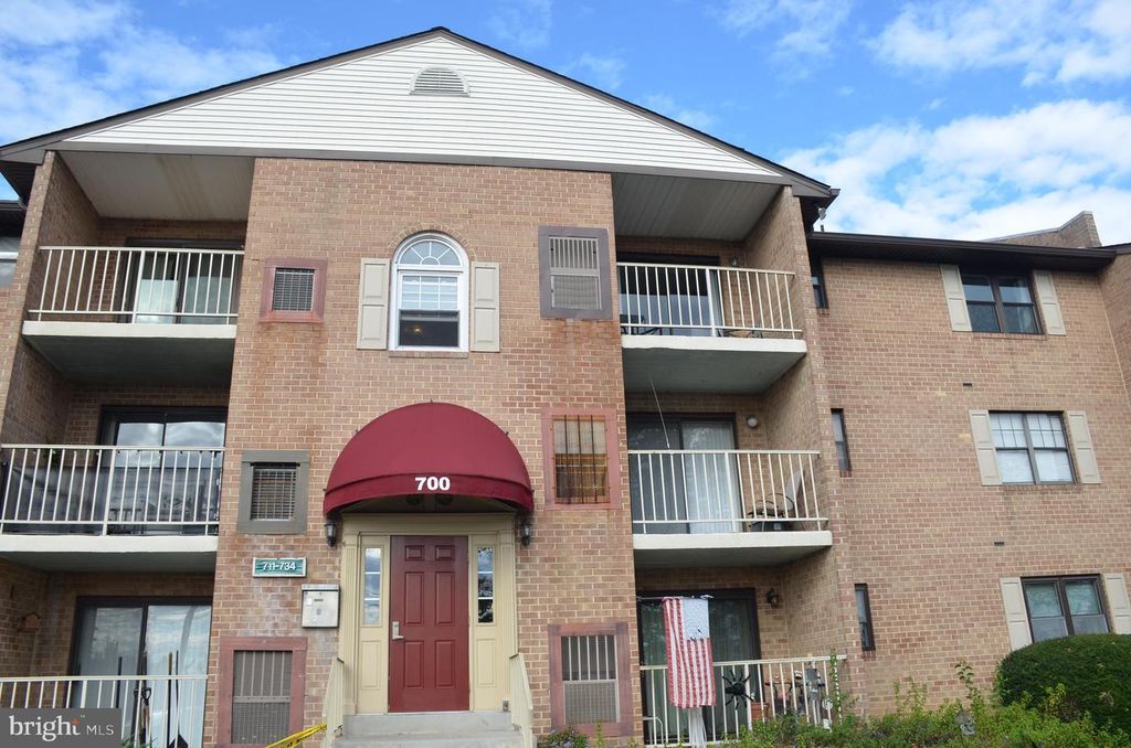 731 GOVERNOR HOUSE CIR #74, Wilmington, DE 19809