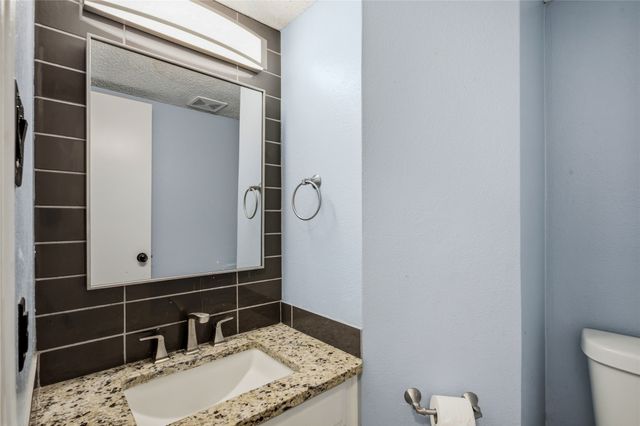2060 Briarcliff Road, Lewisville, TX 75067