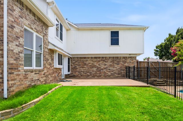 2060 Briarcliff Road, Lewisville, TX 75067