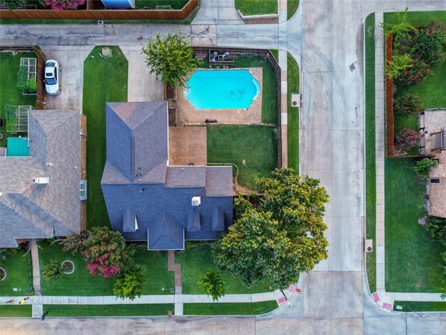 2060 Briarcliff Road, Lewisville, TX 75067