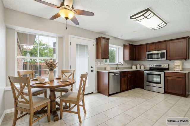 2060 Briarcliff Road, Lewisville, TX 75067