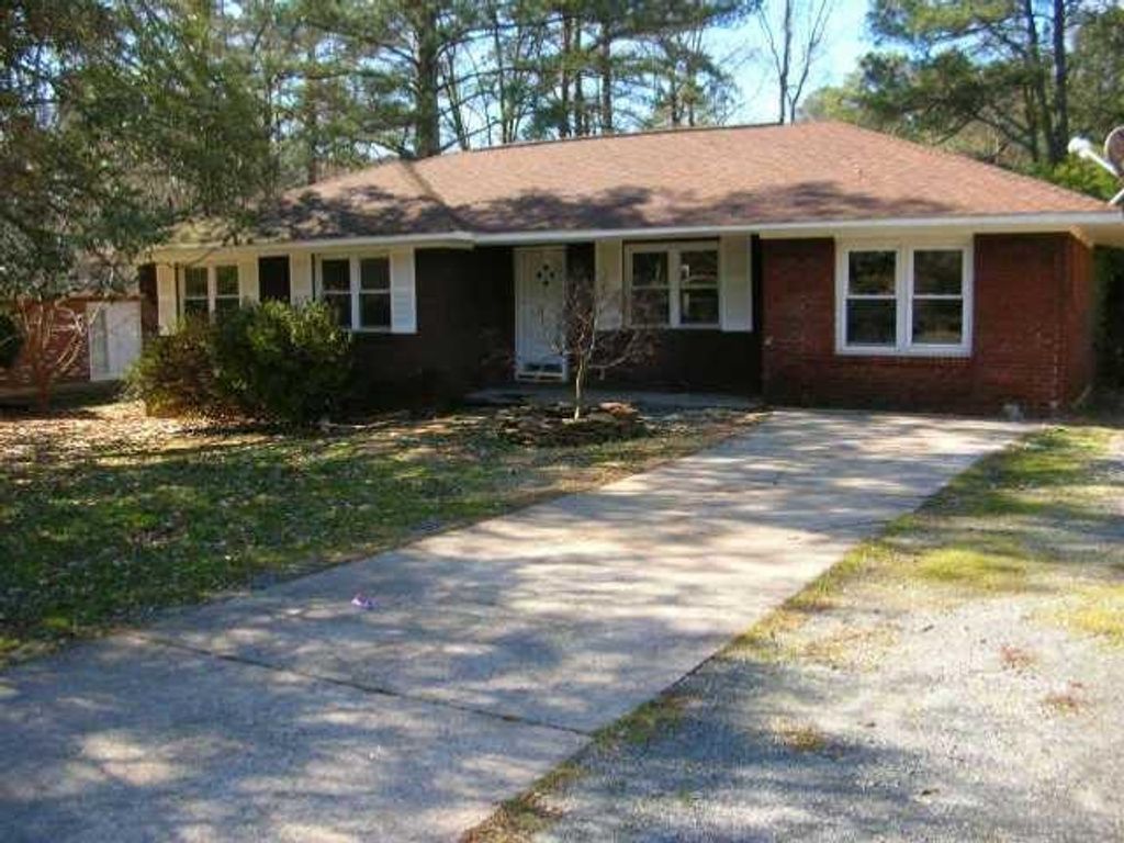 2226 Lynn Drive SW, Marietta, GA 30060