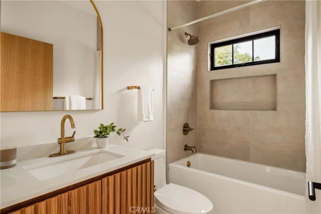 15337 Lemay Street, Van Nuys, CA 91406