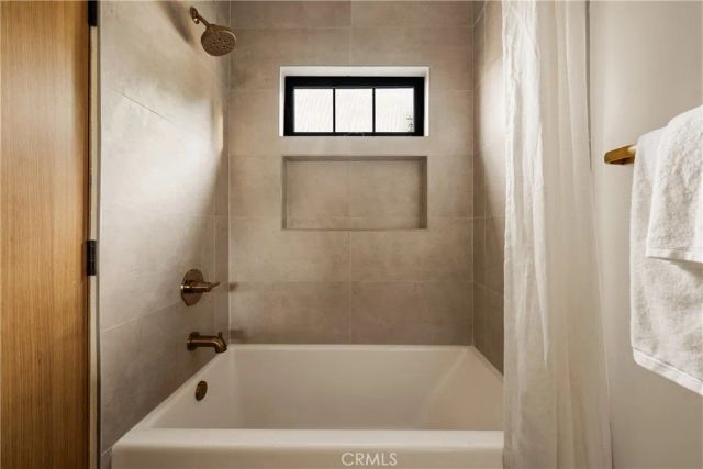 15337 Lemay Street, Van Nuys, CA 91406