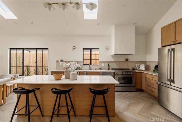 15337 Lemay Street, Van Nuys, CA 91406