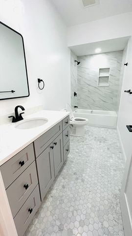 16 Putnam St 2, Somerville, MA 02143