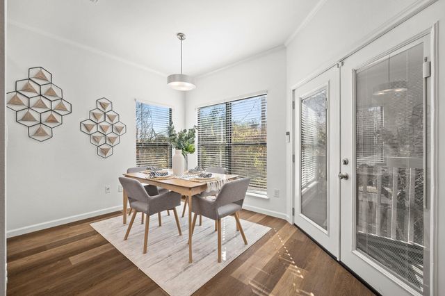 6501 Columbia Oaks CT D8, Austin, TX 78759