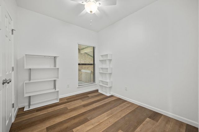 6501 Columbia Oaks CT D8, Austin, TX 78759