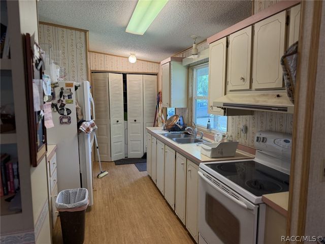 4210 E Lake Park Drive, Hernando, FL 34442